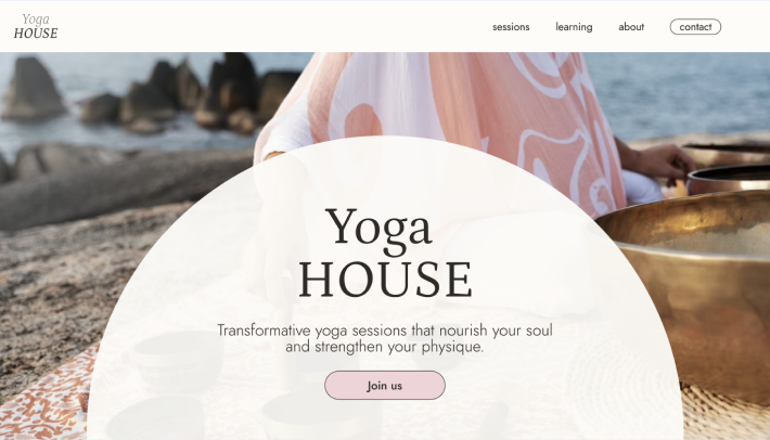 main screen of yoga website template
